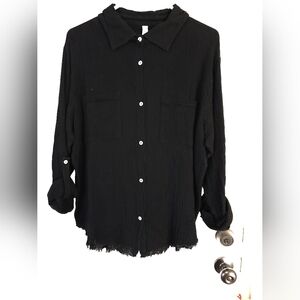 Zenana Outfitters Womens Classic Black Top With Raw Hem..super Cute With Jeans